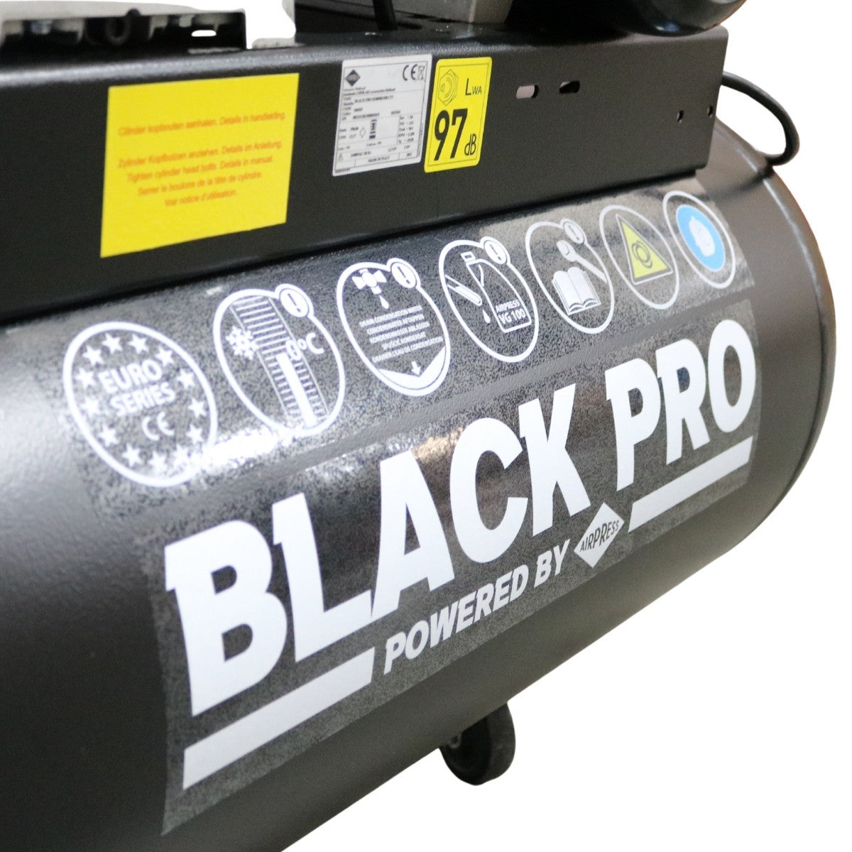 Kompresor dwutłokowy Black Pro B3800B 10 bar 3 KM/2.2 kW 245.6 l/min 90 l 400