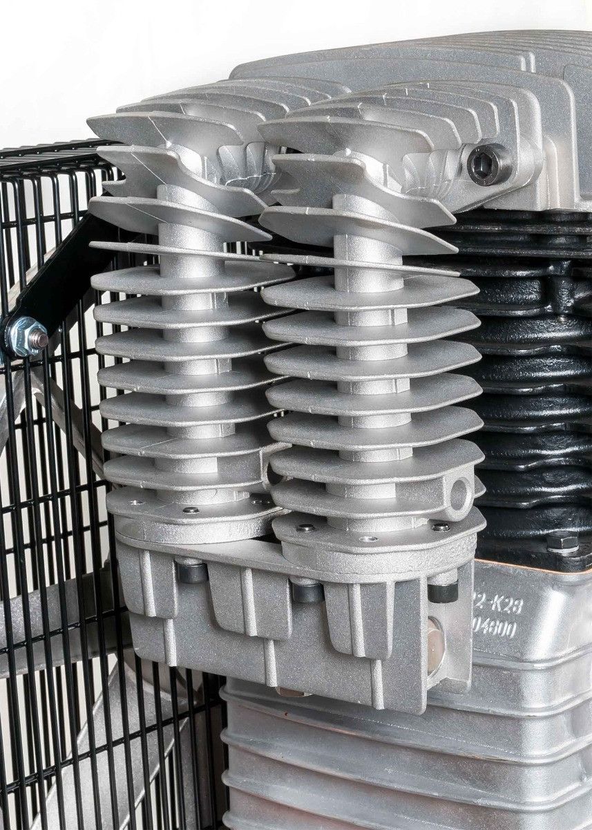 Airpress kompresor dwutłokowy HK 700-300 Pro 11 bar 5.5 KM/4 kW 400V 662 l/min 270 l