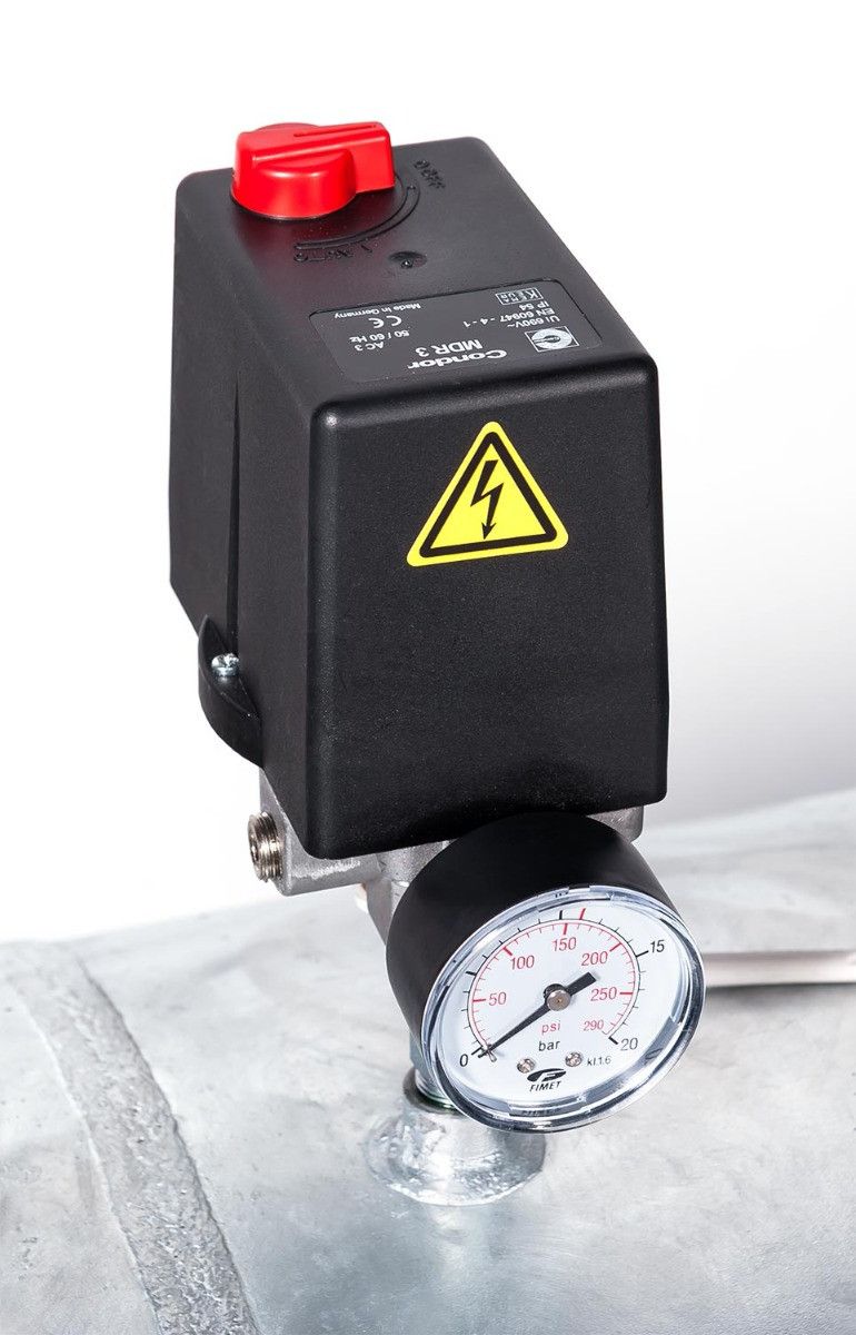 Airpress kompresor G 2000-500 SD Pro 11 bar 15 KM/11 kW 400V 1393 l/min 500 l galwanizowany - połączenie gwiazda-trójkąt